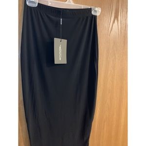 Stretchy pencil skirt